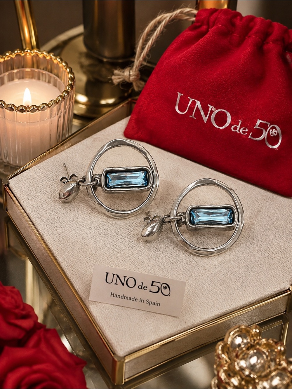 Uno de 50 earrings silver very pretty with pouch